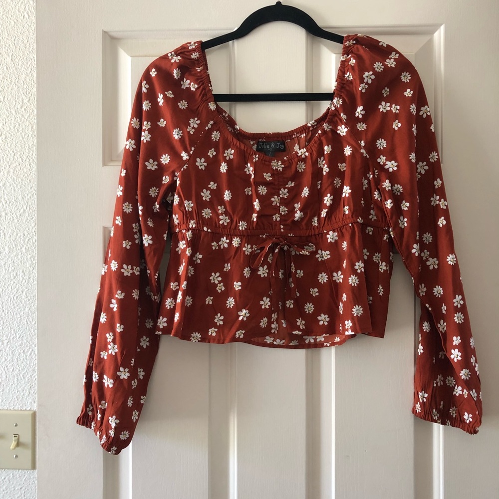 Jolie & Joy Long Sleeve Crop Top
